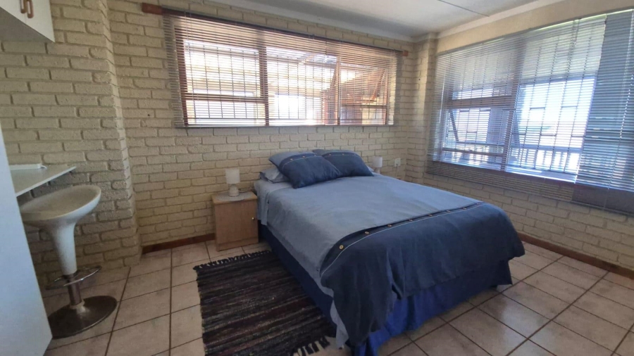 To Let 2 Bedroom Property for Rent in Dana Bay Western Cape
